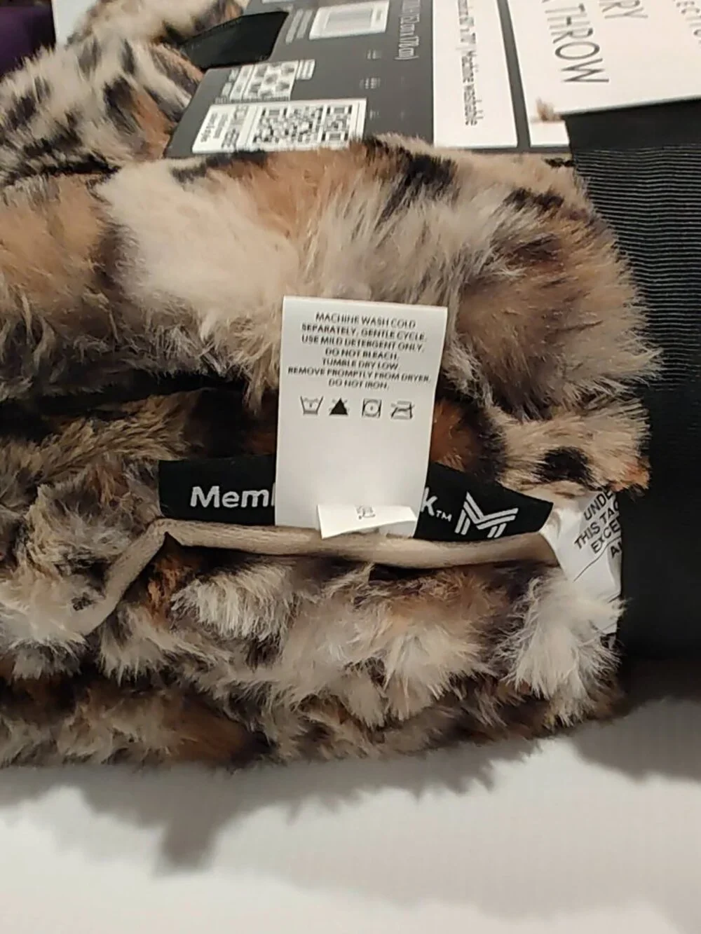 Member's Mark Leopard Hotel Premier Collection Luxury Faux Fur Throw, 60
